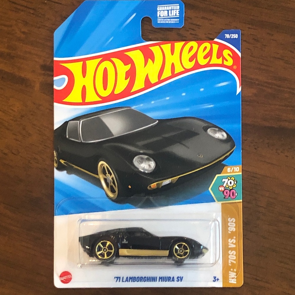 Mattel Hot Wheels '71 Lamborghini Miura SV - Black and Gold